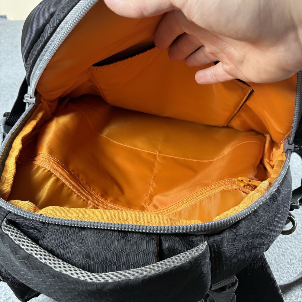 Kurgo G Train K9 Dog Carrier Backpack Travel Pet Bag Small Dogs Up To 25 lbs - Picture 8 of 9